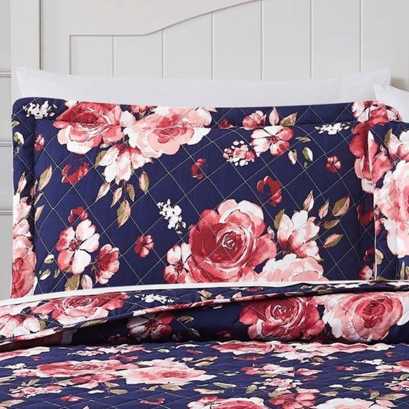 🌺 Navy Floral Queen Quilt Set 🌺 - Picture 4 of 7
